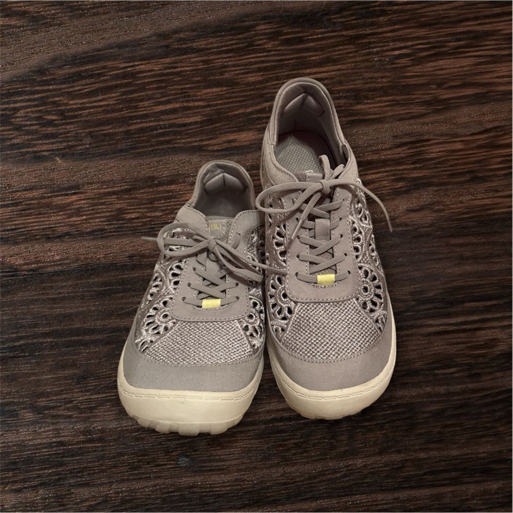 JBU Solar Lace-Up Women's Shoes in Grey/Taupe - 6.5M - Great Condition